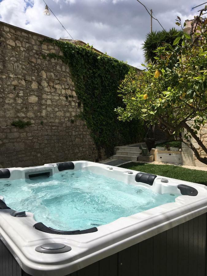 Le Fioriere Affittacamere E Casa Vacanze Ragusa Exterior photo